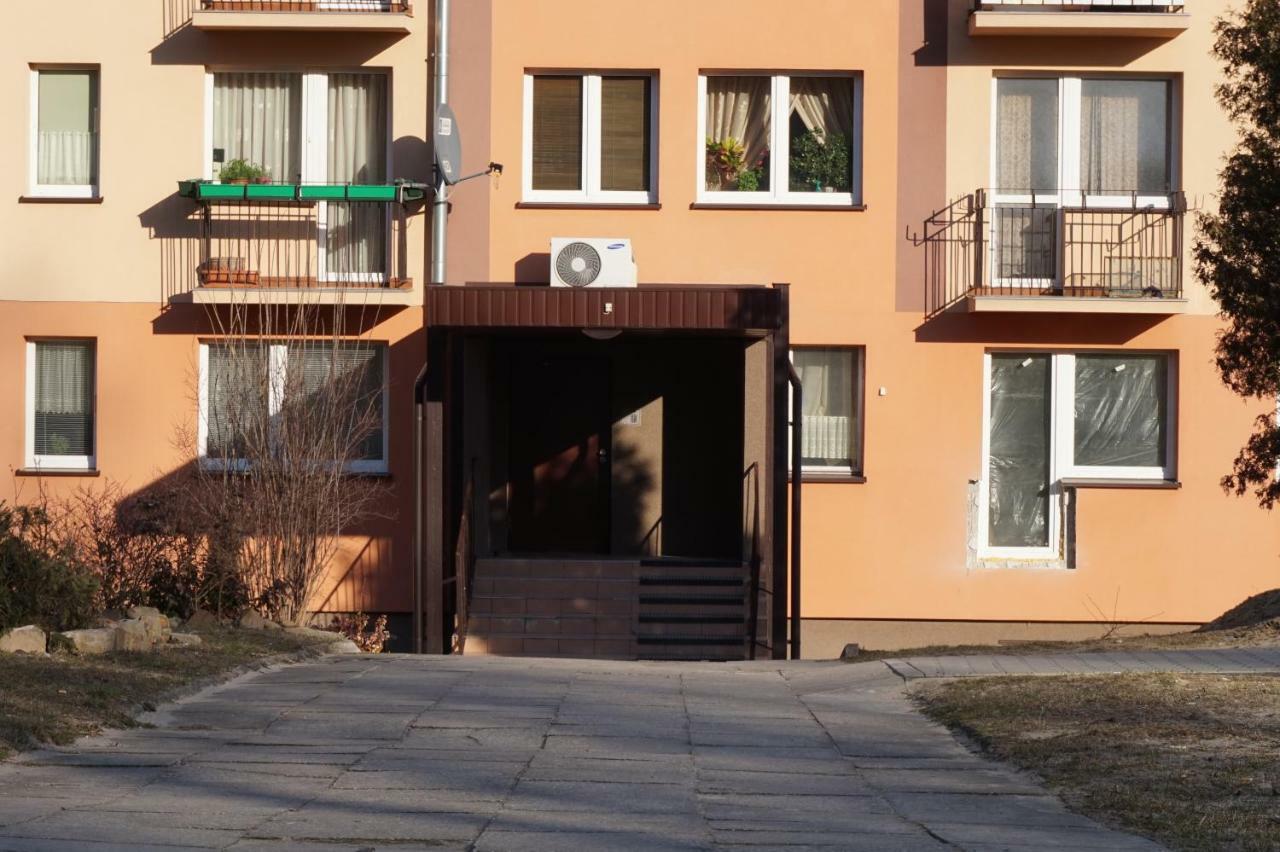 Przytulne I Atrakcyjne Mieszkanie Z Pelnym Wyposazeniem, Dwa Pokoje Скаржиско-Каменна Экстерьер фото